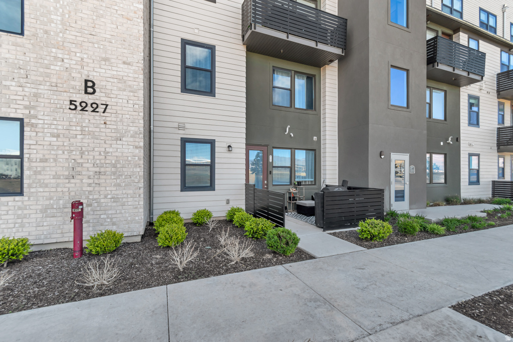 5227 W REVENTON DR #B102 South Jordan, UT 84009
