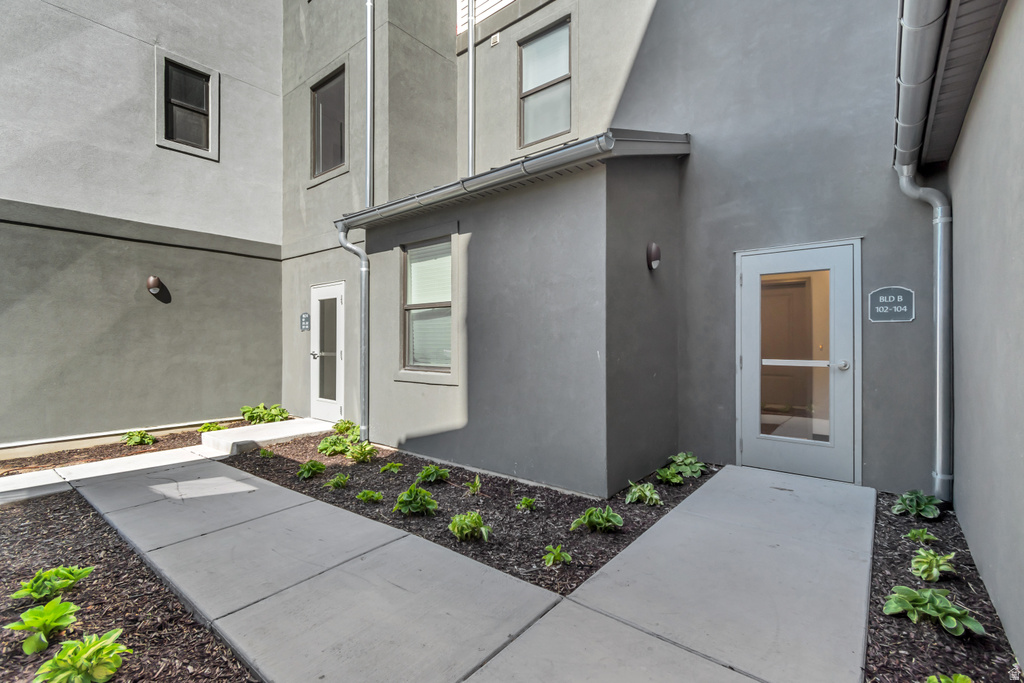 5227 W REVENTON DR #B102 South Jordan, UT 84009