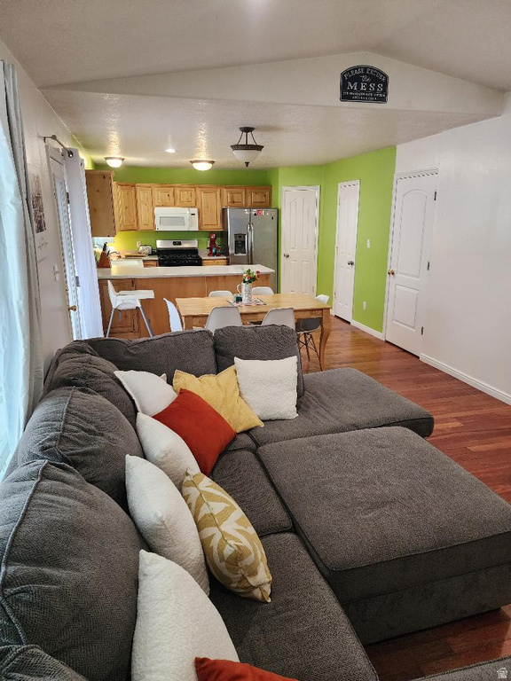 1384 N 50 E Nephi, UT 84648