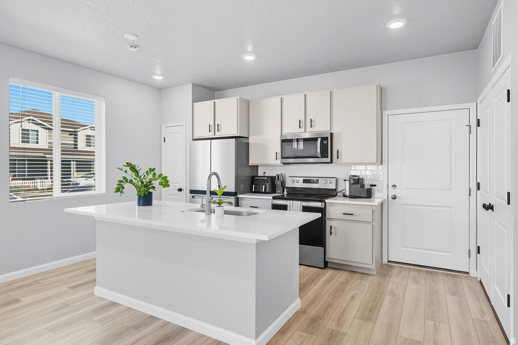 71 N VERANDA CT Saratoga Springs, UT 84045