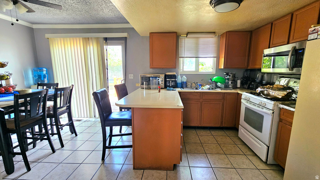 6679 S 3235 W West Jordan, UT 84084