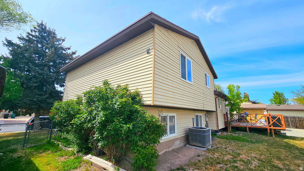 6679 S 3235 W West Jordan, UT 84084