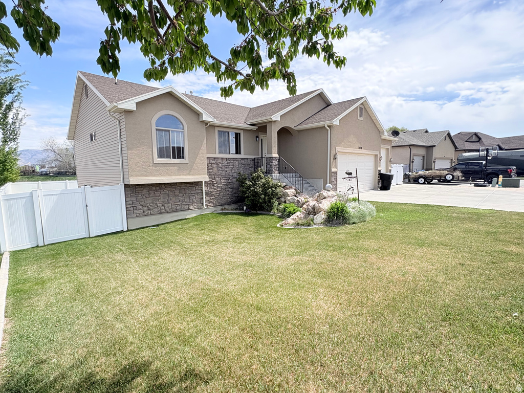 3038 N 3325 MDW Plain City, UT 84404