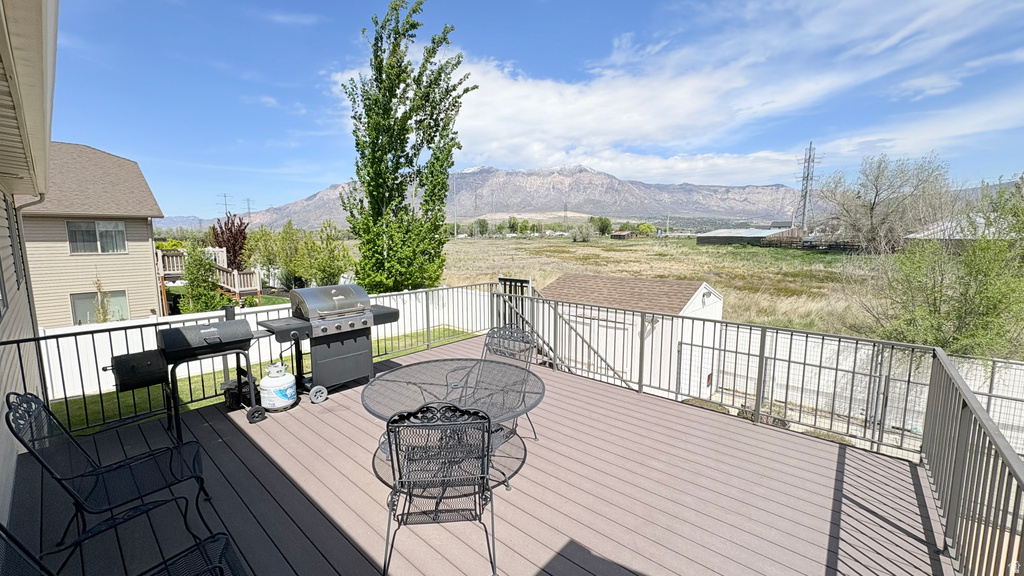 3038 N 3325 MDW Plain City, UT 84404