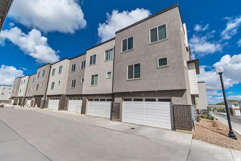 5502 W VICTORY LAP CT West Valley City, UT 84120