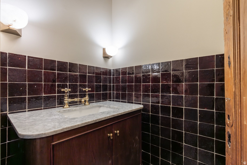 1425 E PERRY AVE Salt Lake City, UT 84103