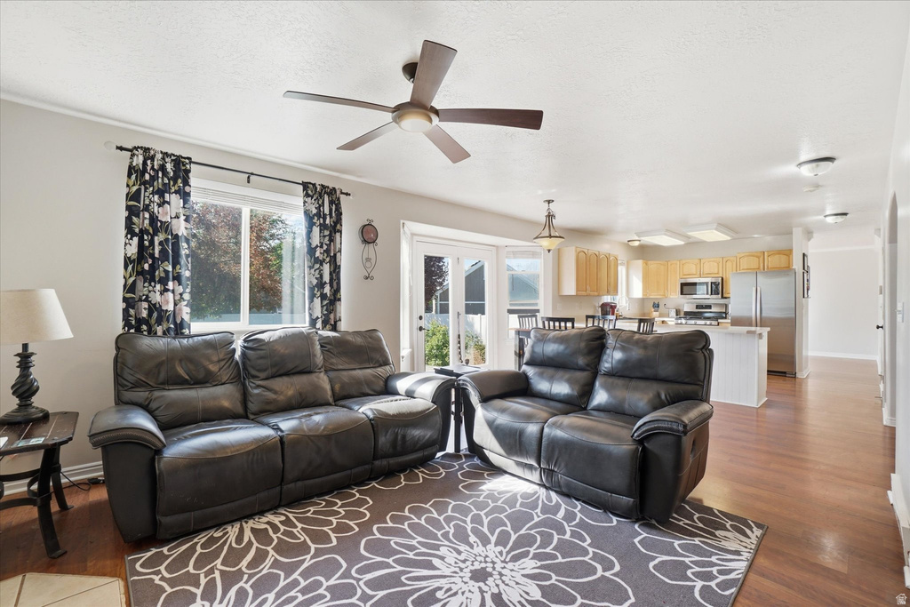 1359 W PARKSIDE LN Layton, UT 84041