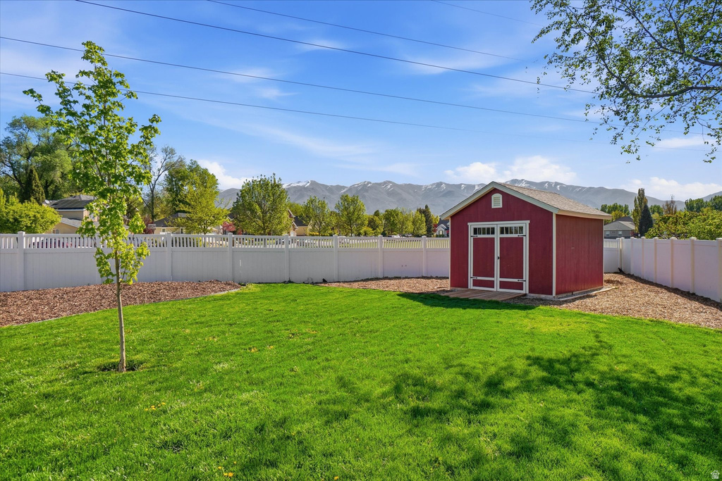 1359 W PARKSIDE LN Layton, UT 84041