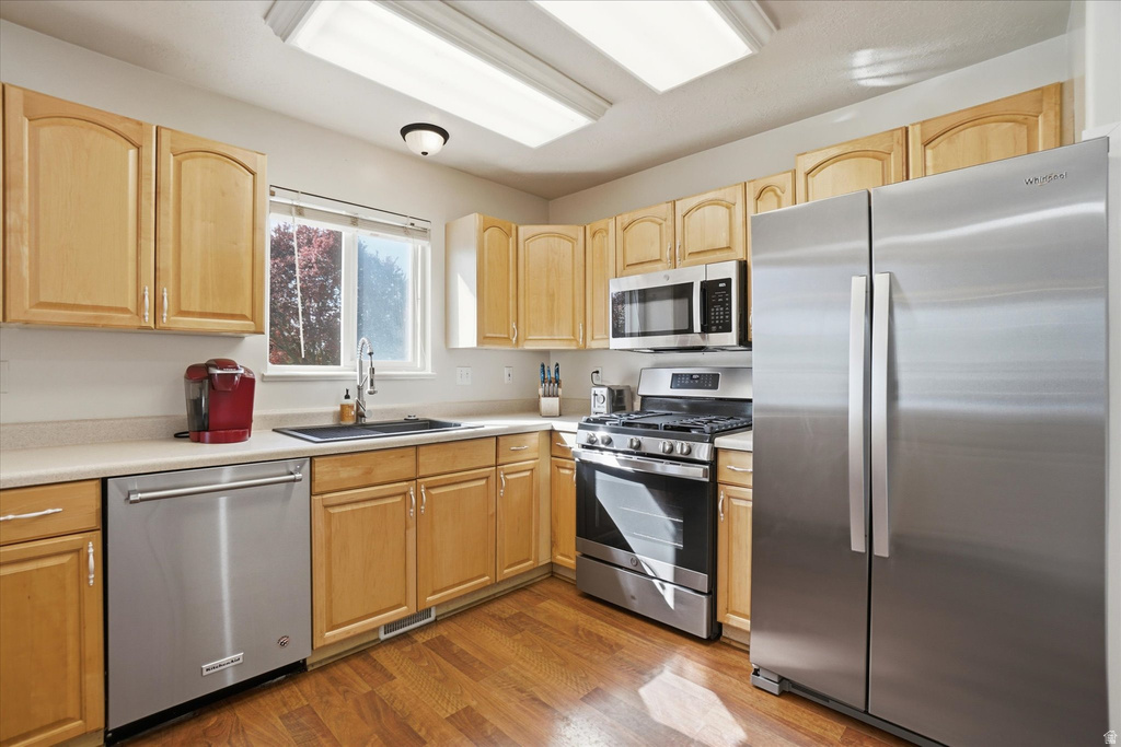 1359 W PARKSIDE LN Layton, UT 84041