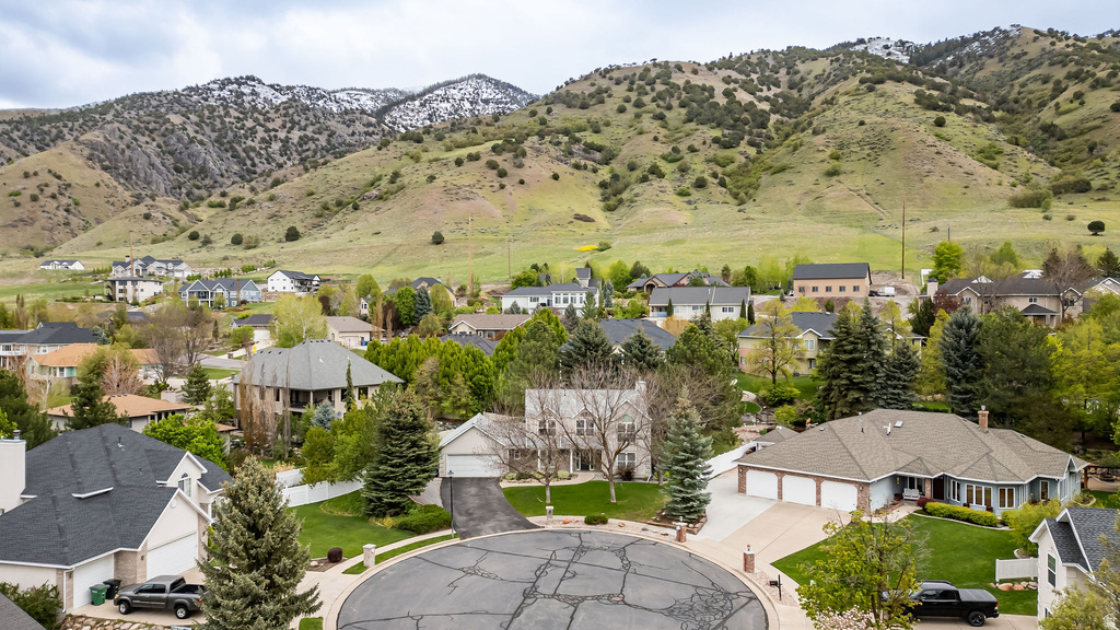 105 BUCKINGHAM DR Providence, UT 84332