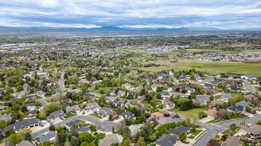 105 BUCKINGHAM DR Providence, UT 84332