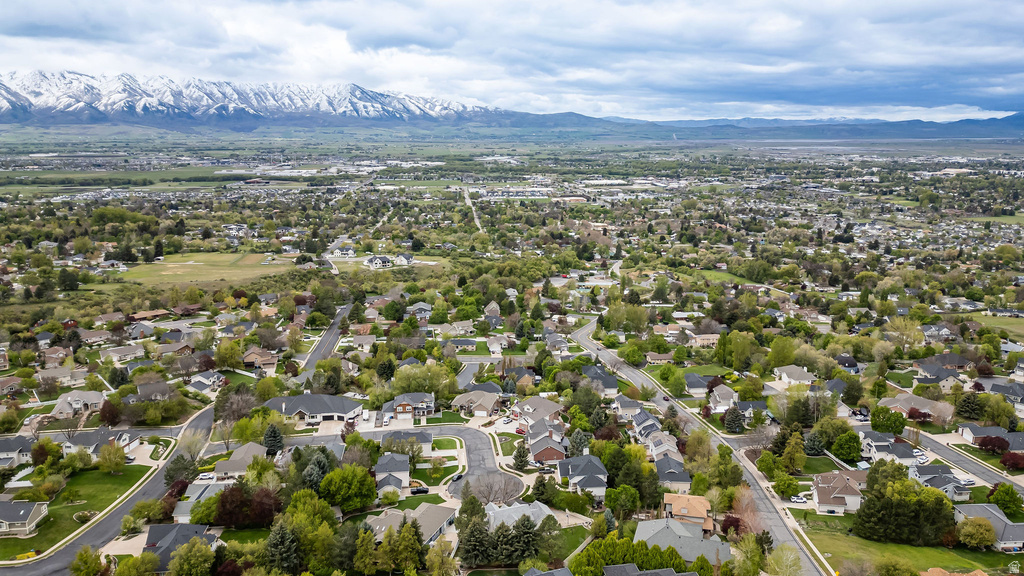 105 BUCKINGHAM DR Providence, UT 84332