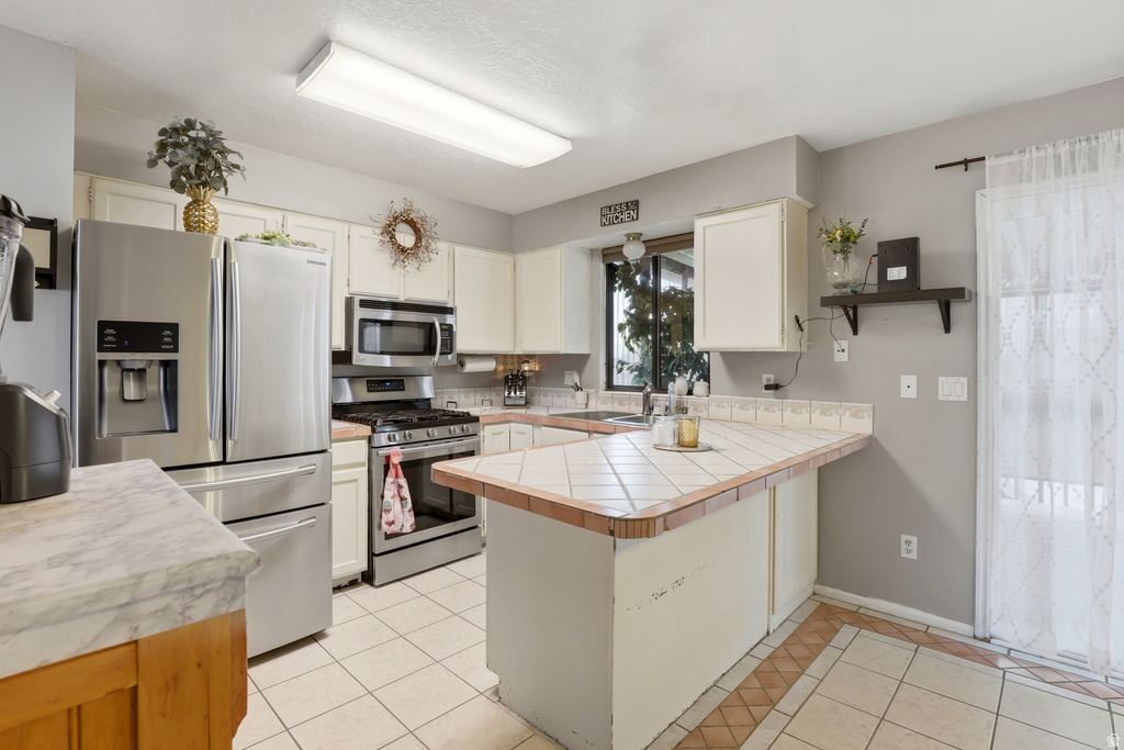 5867 S 2900 W Roy, UT 84067