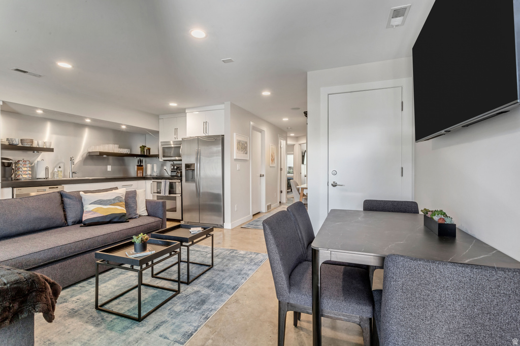 2444 S 900 E Salt Lake City, UT 84106