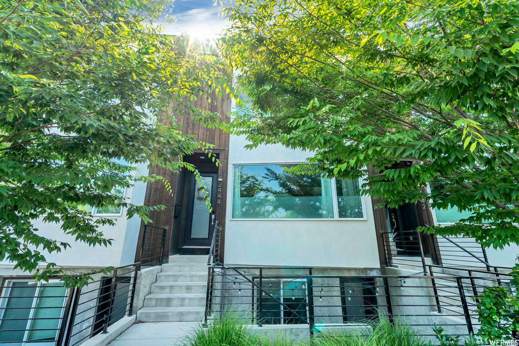 2444 S 900 E Salt Lake City, UT 84106