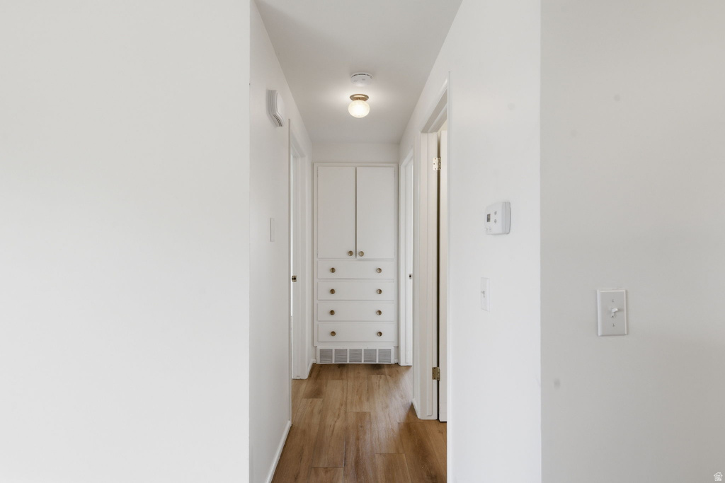 3677 W KEWANEE DR West Valley City, UT 84120