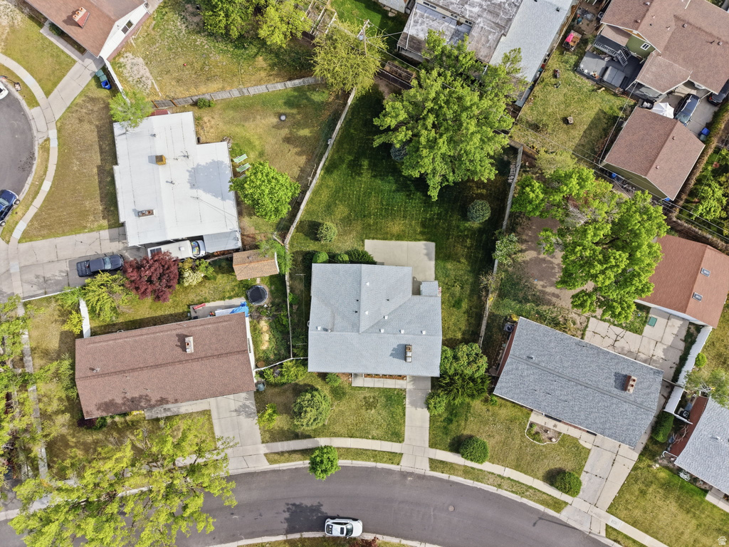 3677 W KEWANEE DR West Valley City, UT 84120