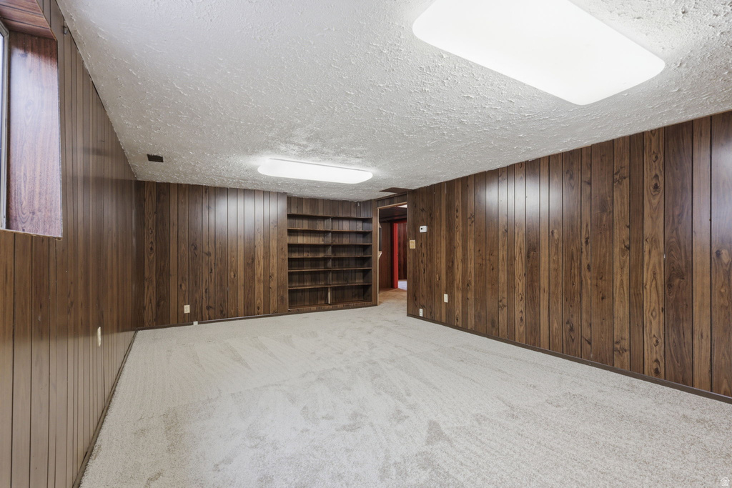 3677 W KEWANEE DR West Valley City, UT 84120