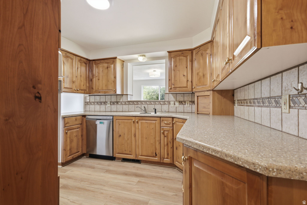 3677 W KEWANEE DR West Valley City, UT 84120