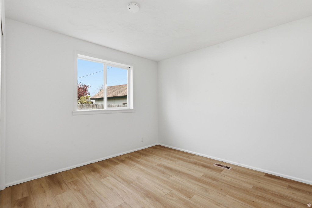 3677 W KEWANEE DR West Valley City, UT 84120