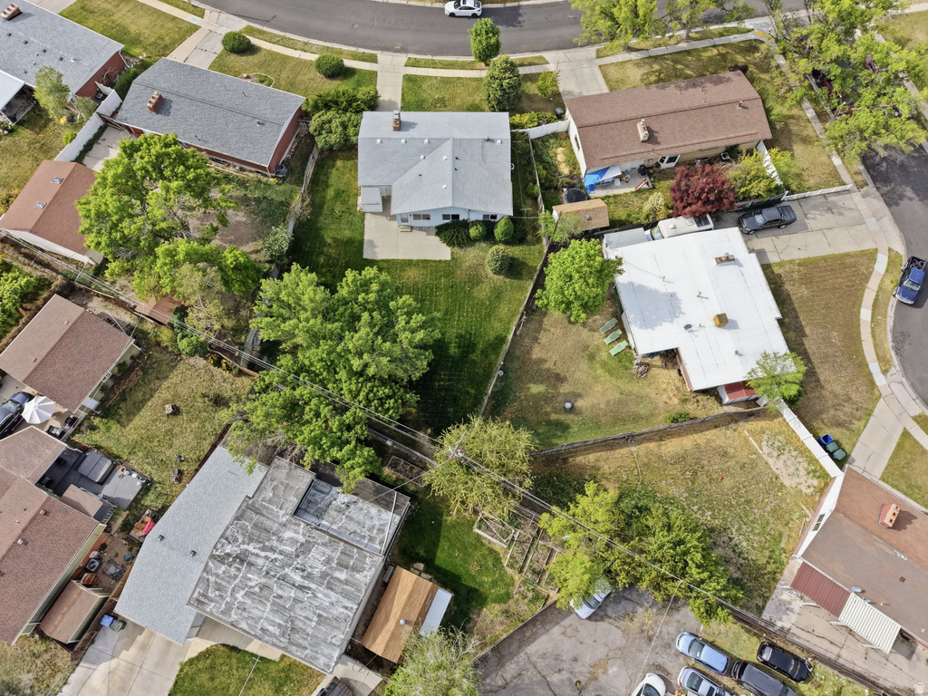 3677 W KEWANEE DR West Valley City, UT 84120