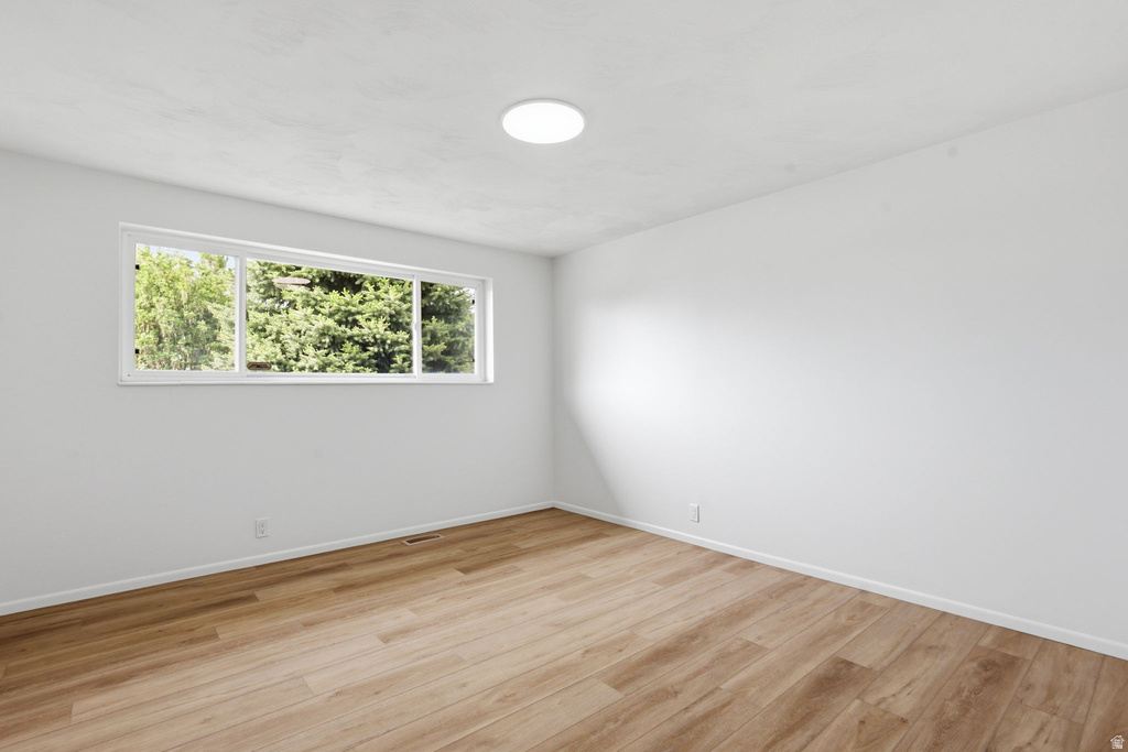 3677 W KEWANEE DR West Valley City, UT 84120