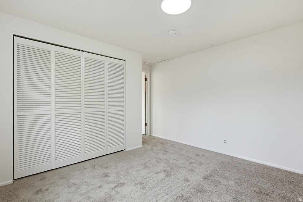 3677 W KEWANEE DR West Valley City, UT 84120