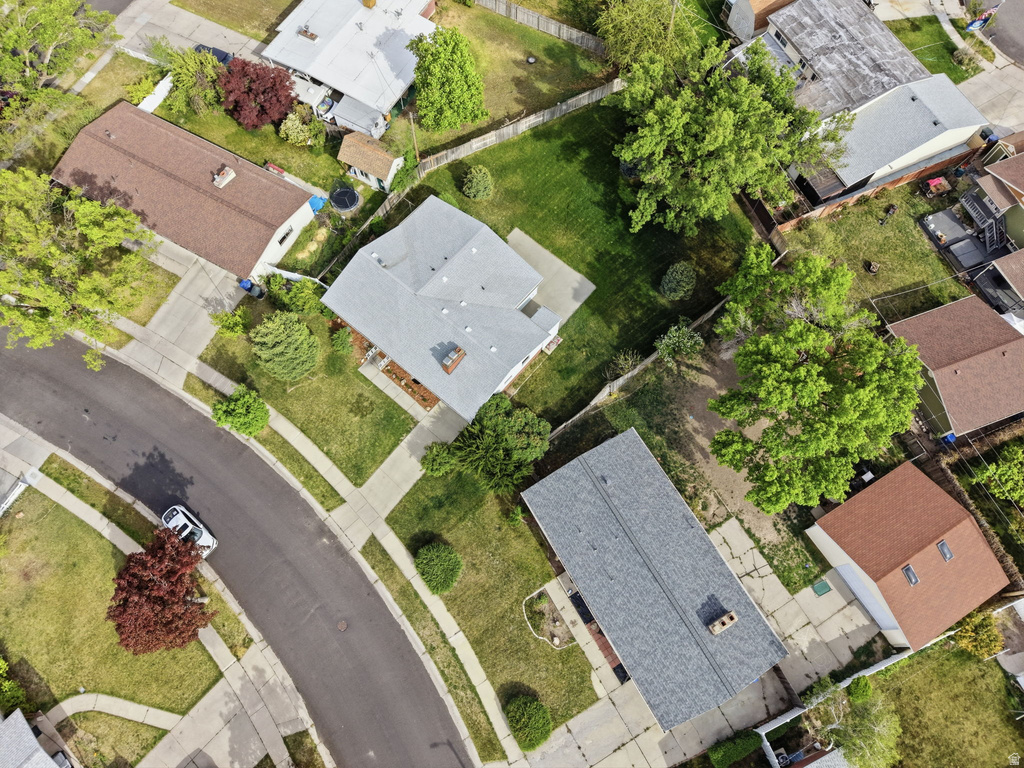 3677 W KEWANEE DR West Valley City, UT 84120