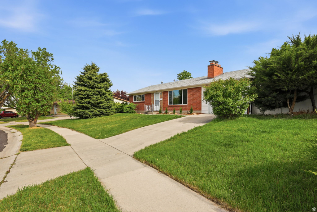 3677 W KEWANEE DR West Valley City, UT 84120