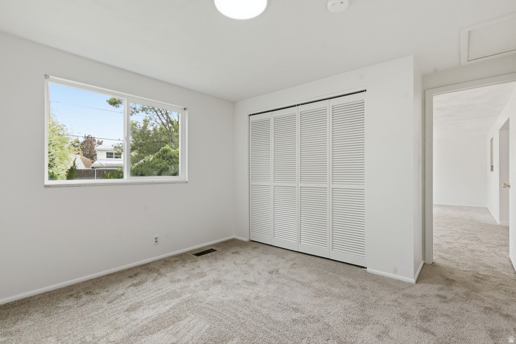 3677 W KEWANEE DR West Valley City, UT 84120