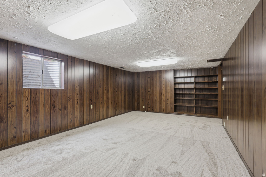 3677 W KEWANEE DR West Valley City, UT 84120