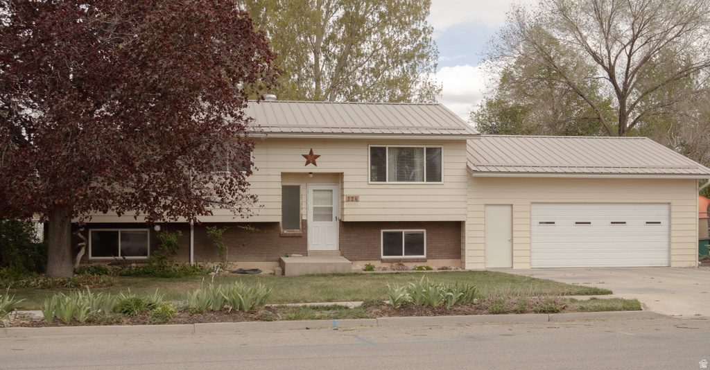 324 N 300 W Vernal, UT 84078
