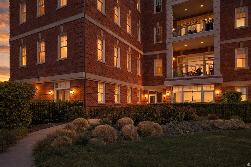 400 E CAPITOL PARK AVE #401 Salt Lake City, UT 84103