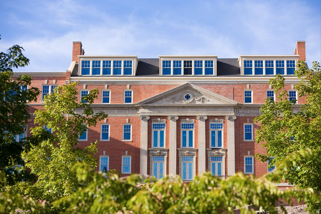 400 E CAPITOL PARK AVE #401 Salt Lake City, UT 84103