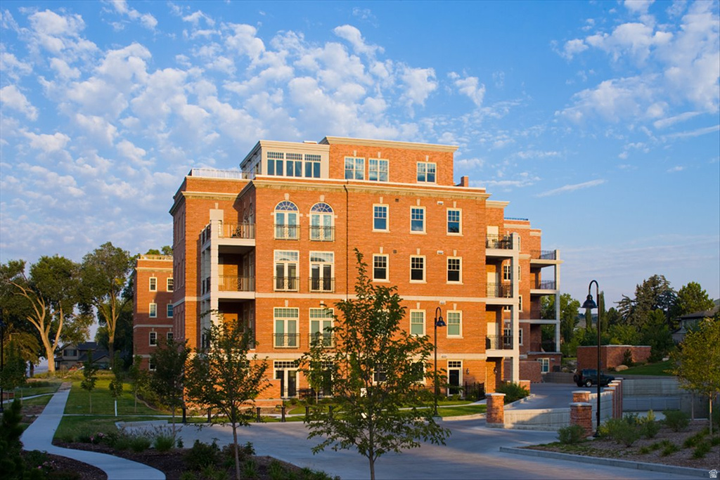 400 E CAPITOL PARK AVE #401 Salt Lake City, UT 84103