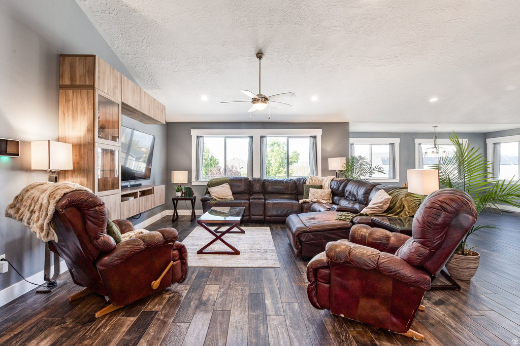 692 STONE BROOK CIR Santaquin, UT 84655