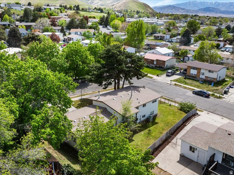 21 QUEBEC CIR Tooele, UT 84074