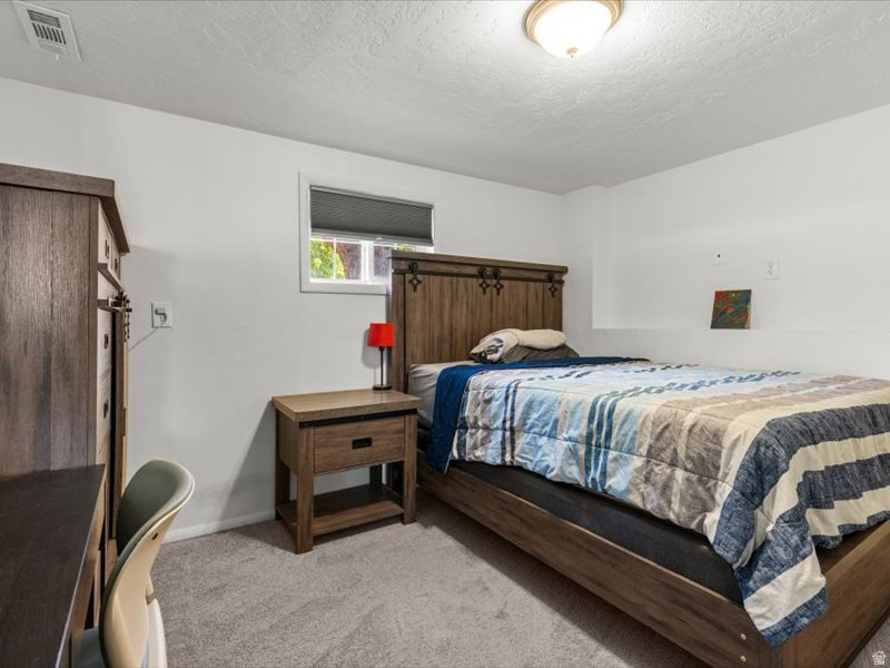 21 QUEBEC CIR Tooele, UT 84074