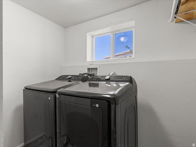 21 QUEBEC CIR Tooele, UT 84074