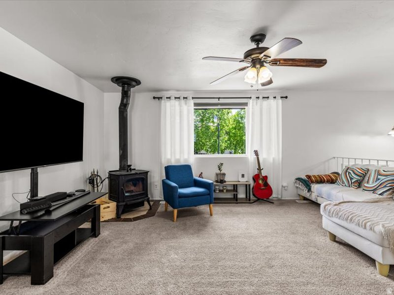 21 QUEBEC CIR Tooele, UT 84074