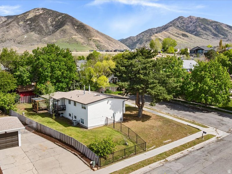 21 QUEBEC CIR Tooele, UT 84074