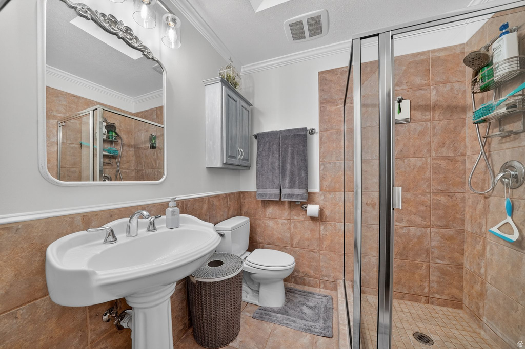 1581 W 6720 S West Jordan, UT 84084