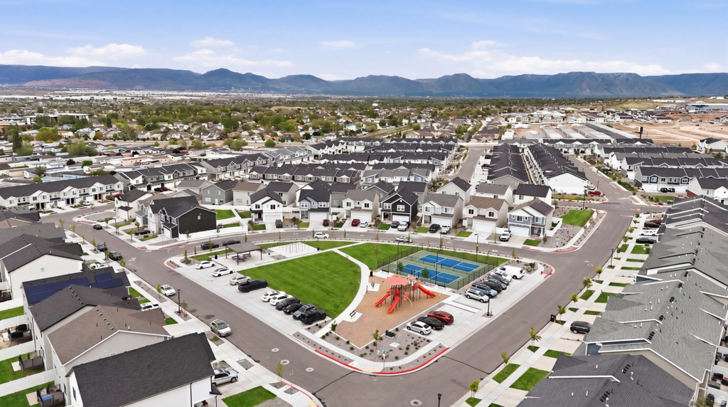 8567 W MEADOW BANK WAY Magna, UT 84044