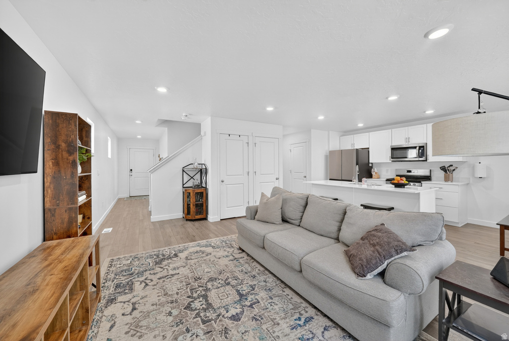 8567 W MEADOW BANK WAY Magna, UT 84044