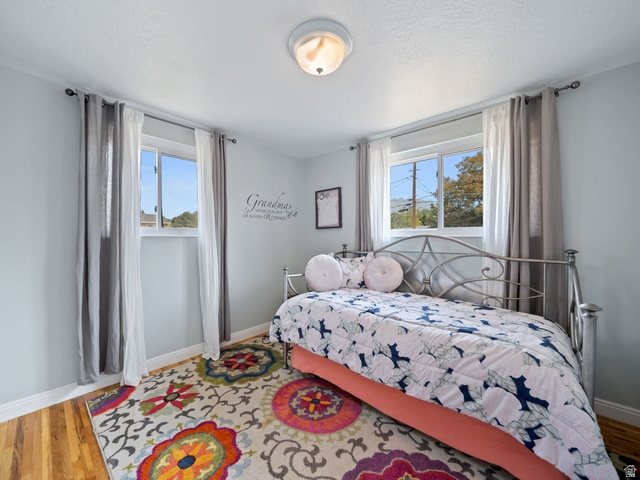 5597 S HILLSIDE DR Murray, UT 84107