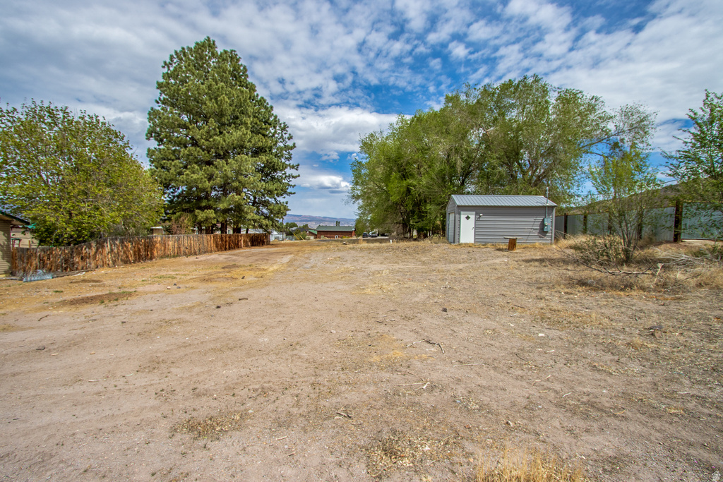 433 E 580 S Monroe, UT 84754