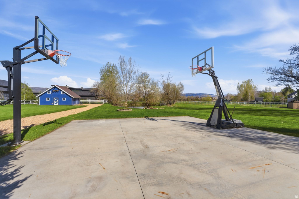 960 N 100 W Midway, UT 84049