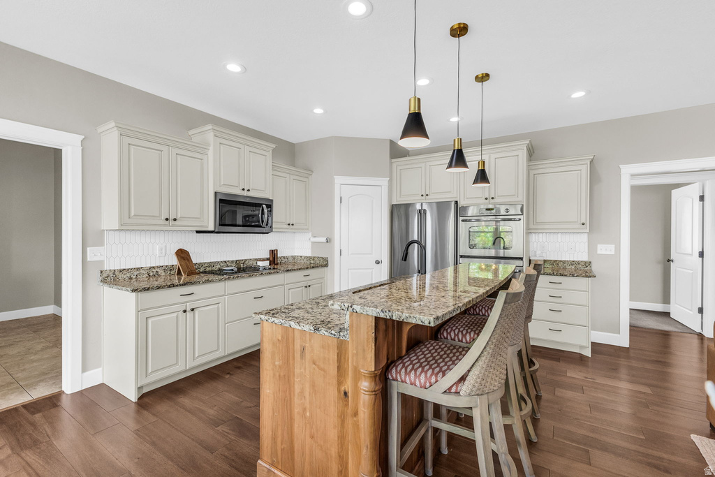 2605 N 2150 E North Logan, UT 84341