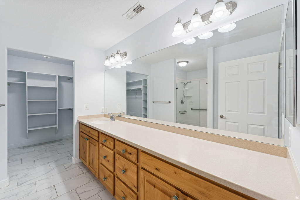 877 W 1920 S #C Syracuse, UT 84075