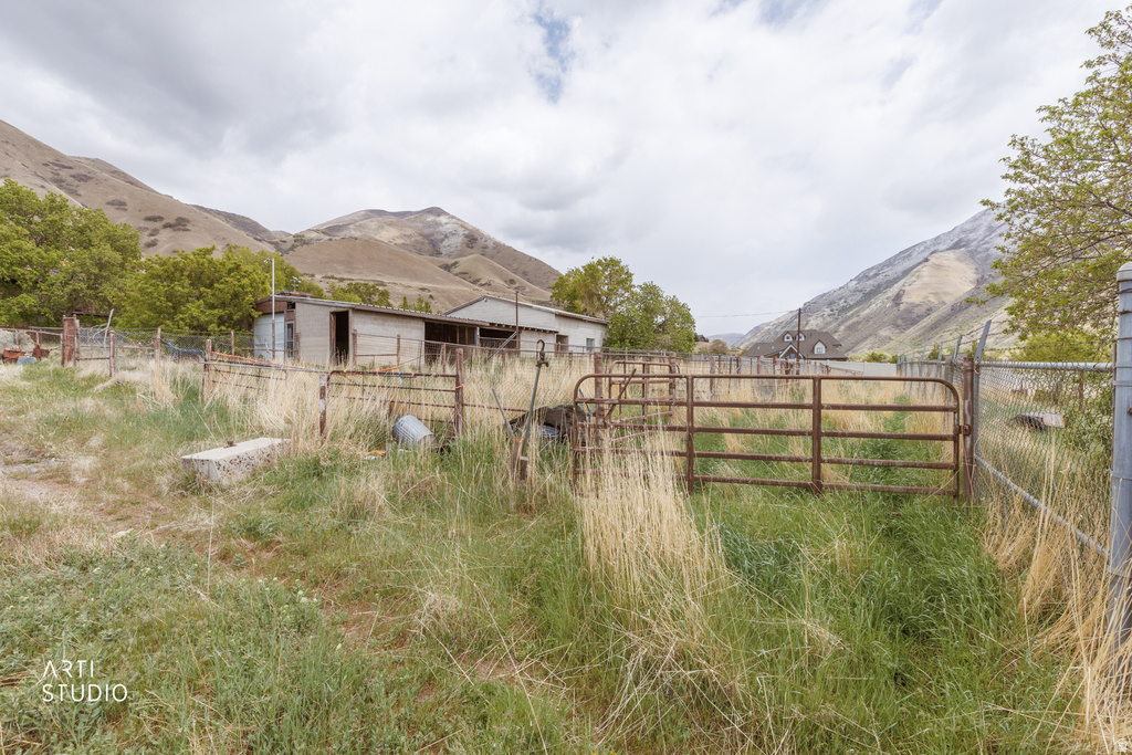 2672 E CANYON RD Springville, UT 84663